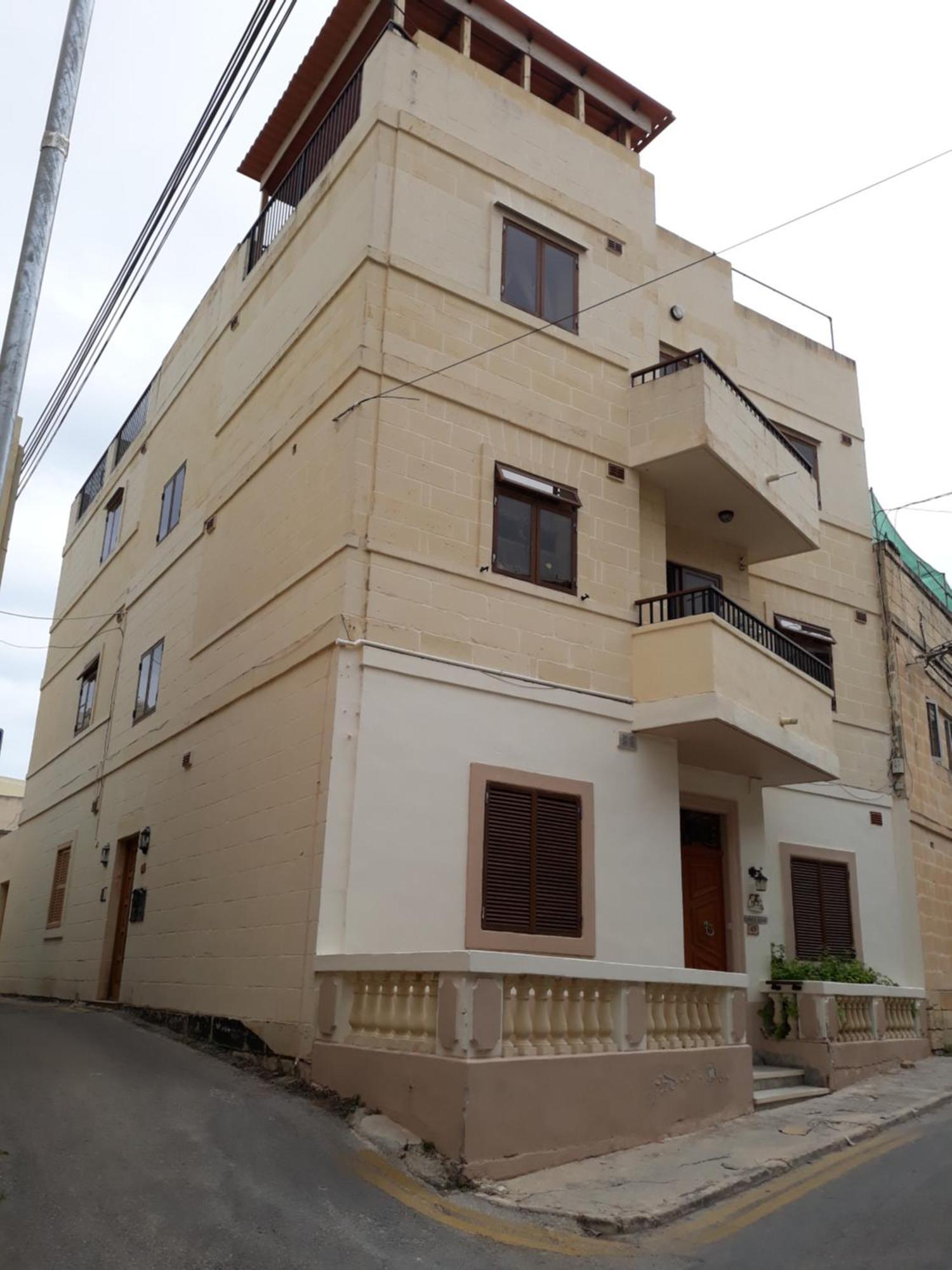 Grazzja Traditional Apartment Żabbar Exteriör bild